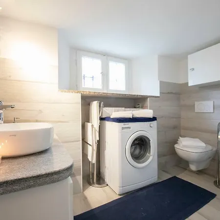 Appartement Sleeps 6 Wifi Meina