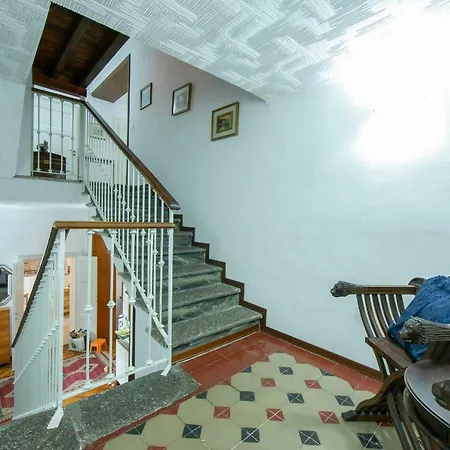 Appartement Sleeps 6 Wifi Meina